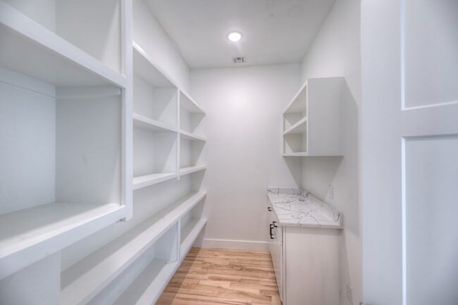 Building Photo - 4608 S Retana Ave W