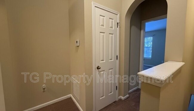 Building Photo - 13492 Sunstone St