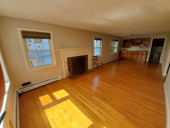 Building Photo - Spacious 3 Bd 2 Bath Condo near Alewife T ...