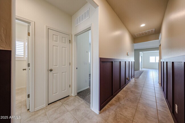 Building Photo - 24388 W Verlea Dr