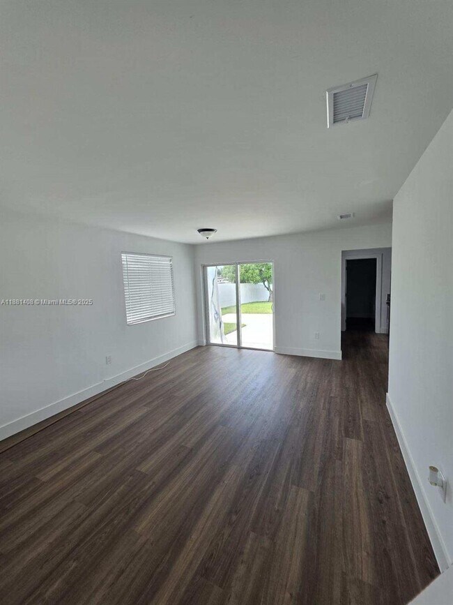 Building Photo - 11624 NW 17th Ave