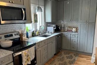 Building Photo - 35 Mann Ave