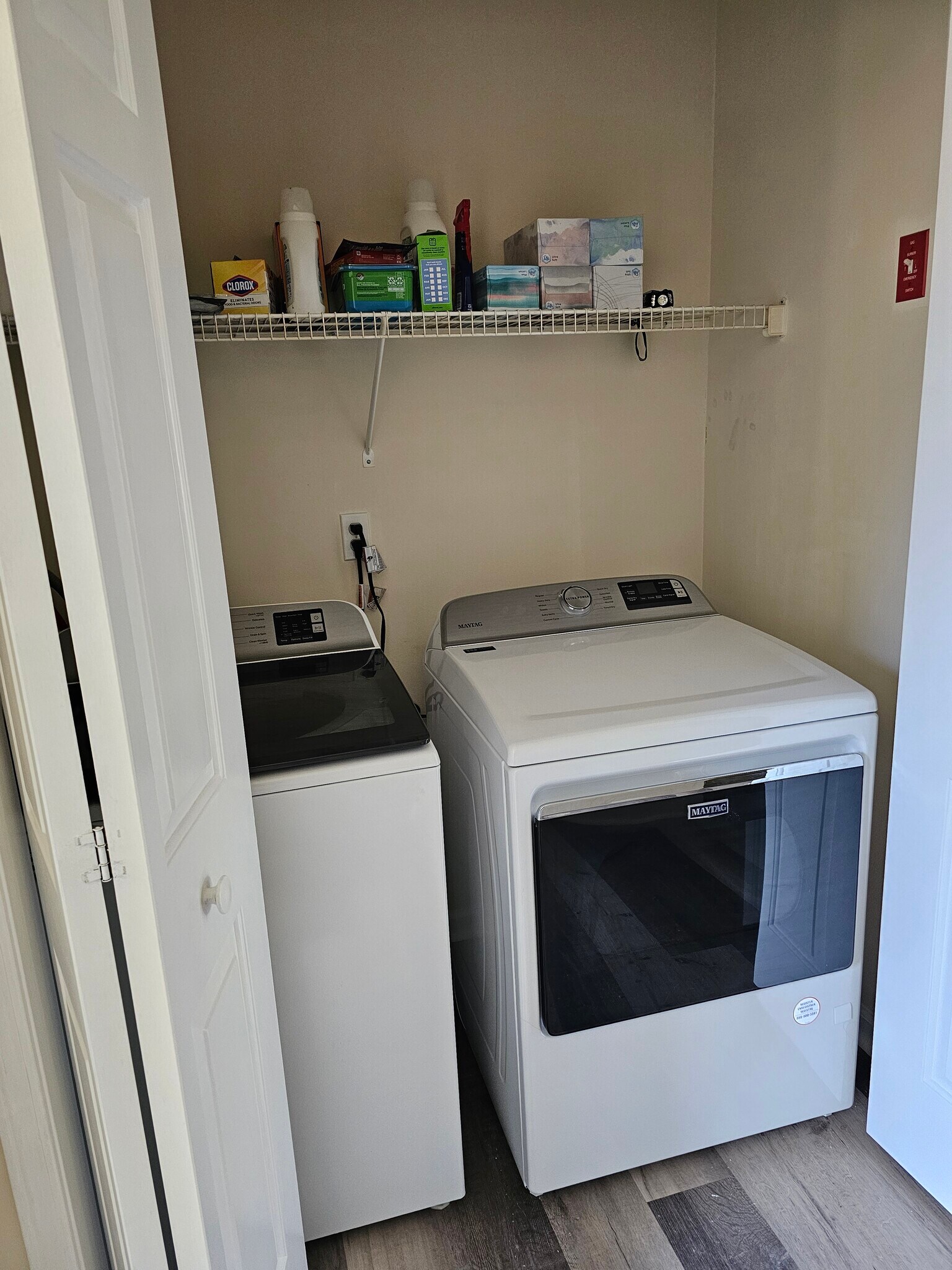 Building Photo - 17 Troy Ln