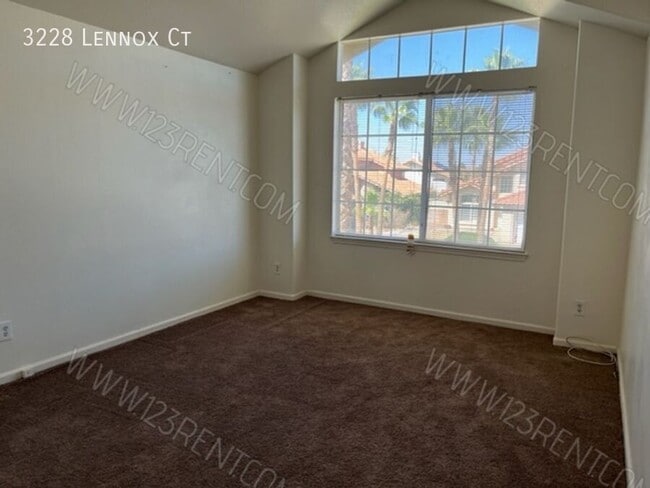 Building Photo - 3228 Lennox Ct