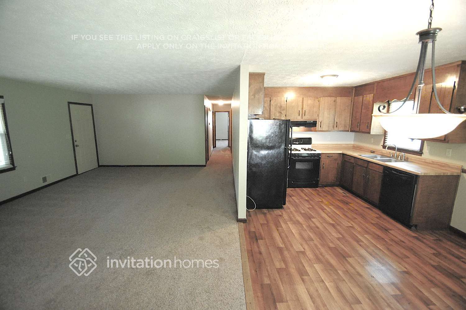 Building Photo - 266 Farm Ridge Dr NE