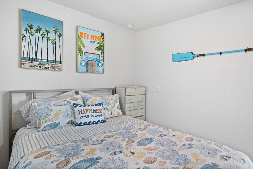 Building Photo - 102 Deleon Rd