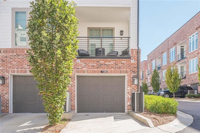 Building Photo - 515 Burton Dr