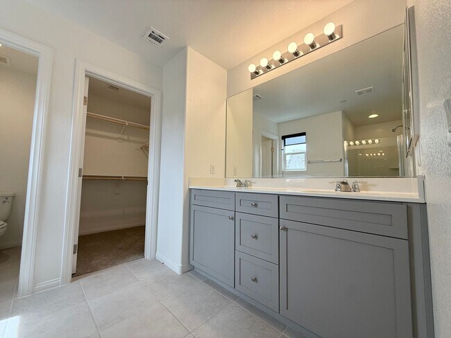 Building Photo - Brand-New 4-Bedroom Home in Cadence with Mountain Views & Modern Upgrades