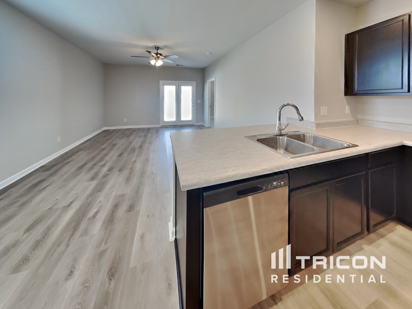 Building Photo - 1068 Pepper Stone Dr
