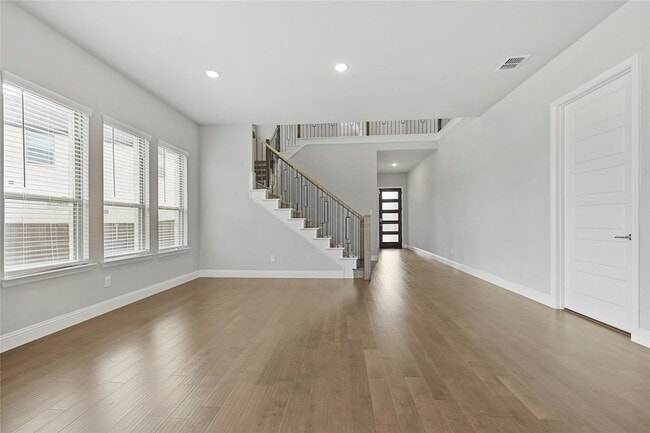 Building Photo - 12732 Cooper River Trl