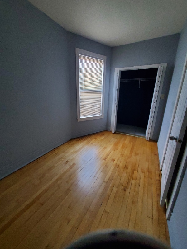 Building Photo - 3418 W Armitage Ave