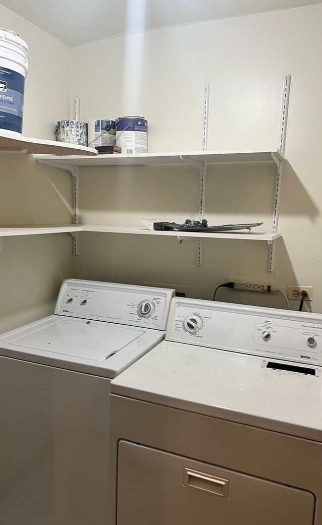 Building Photo - 5140 Shadow Creek Dr