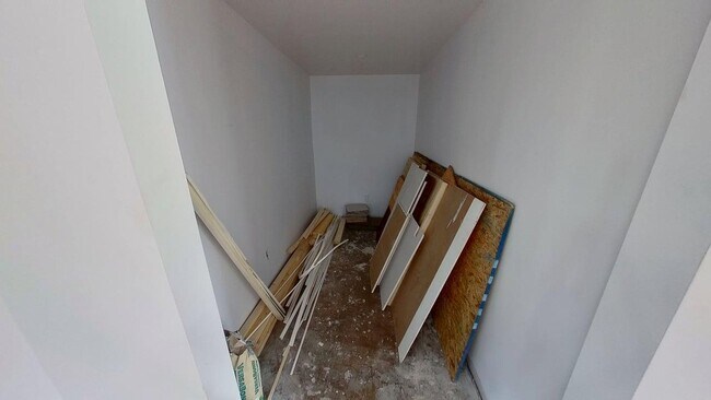 Building Photo - 4 Ten Eyck Ave