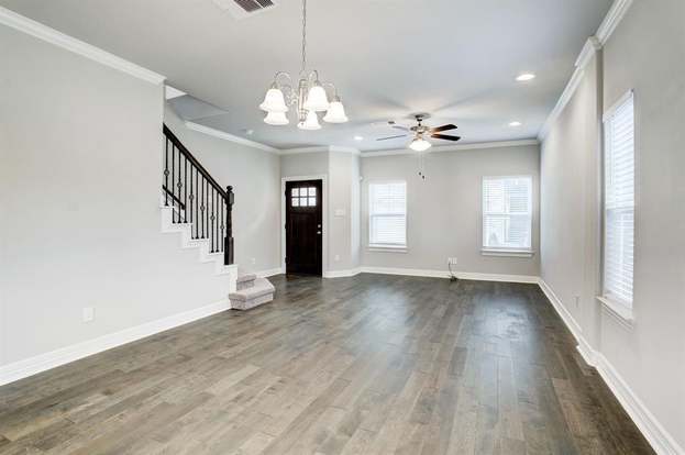 Building Photo - 4823 Hardy St