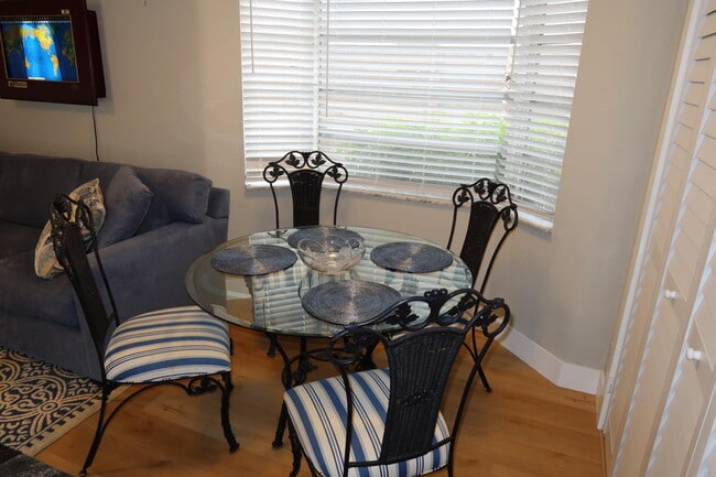 Building Photo - 1001 SW 12th Terrace