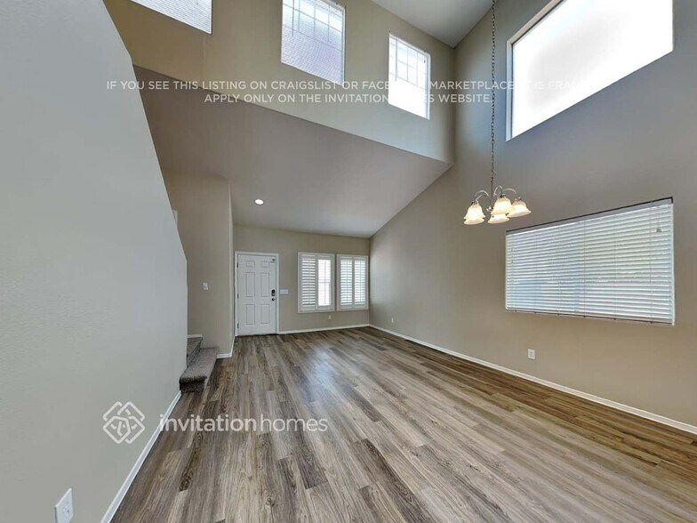 Building Photo - 1637 Rising Pebble Ct