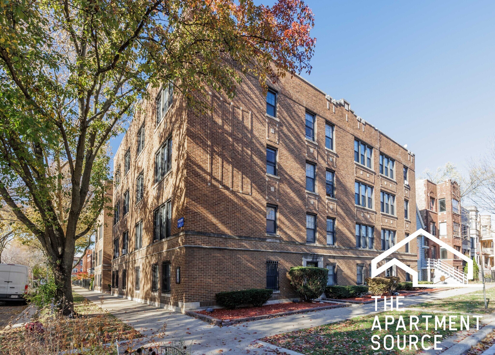 Building Photo - 3904 N Janssen Ave