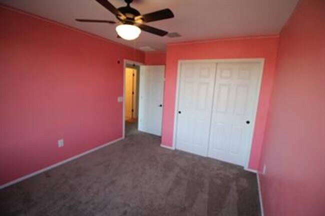 Building Photo - STUNNING 4-Bedroom + Den Home in Gladden Farms!!!!! SOLAR PANELS!!!