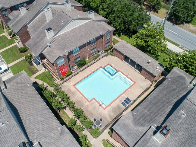 Building Photo - 2121 El Paseo St