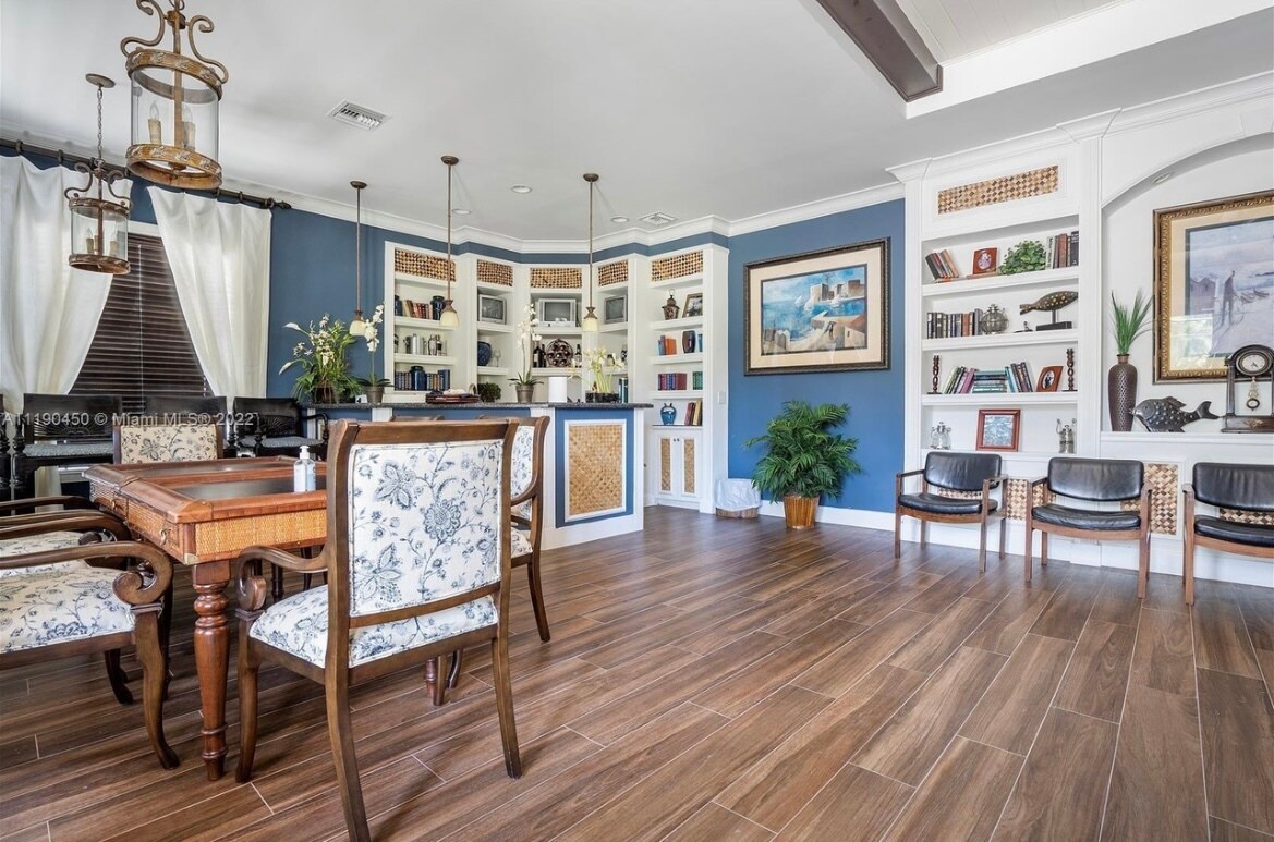 Building Photo - 6851 SW 44th St