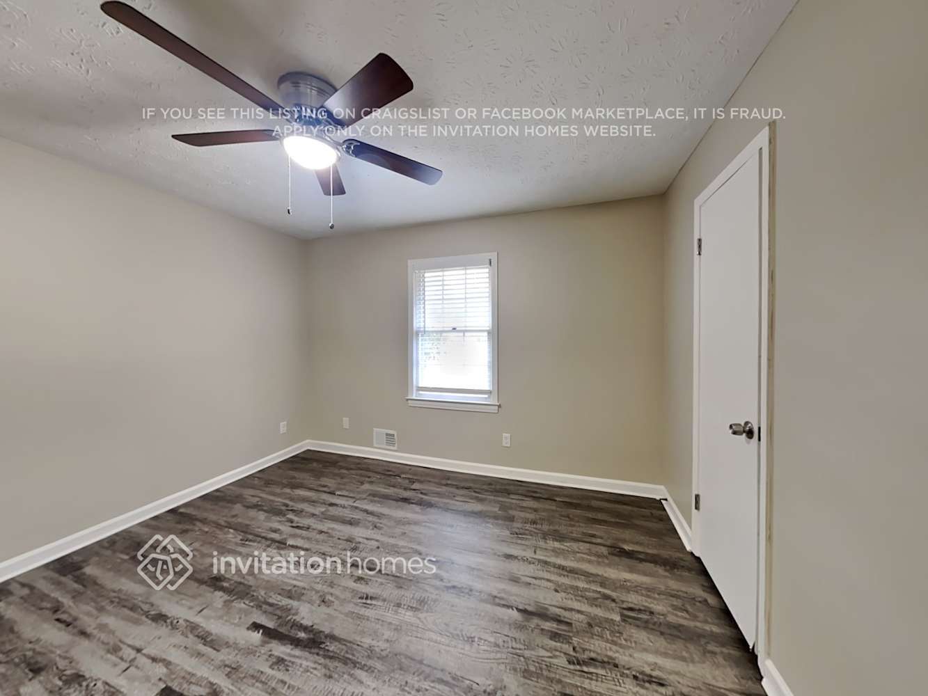 Building Photo - 3930 Grove Trail