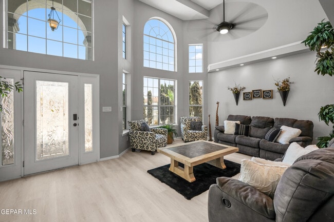 Building Photo - 3209 Tierra Ave Pl