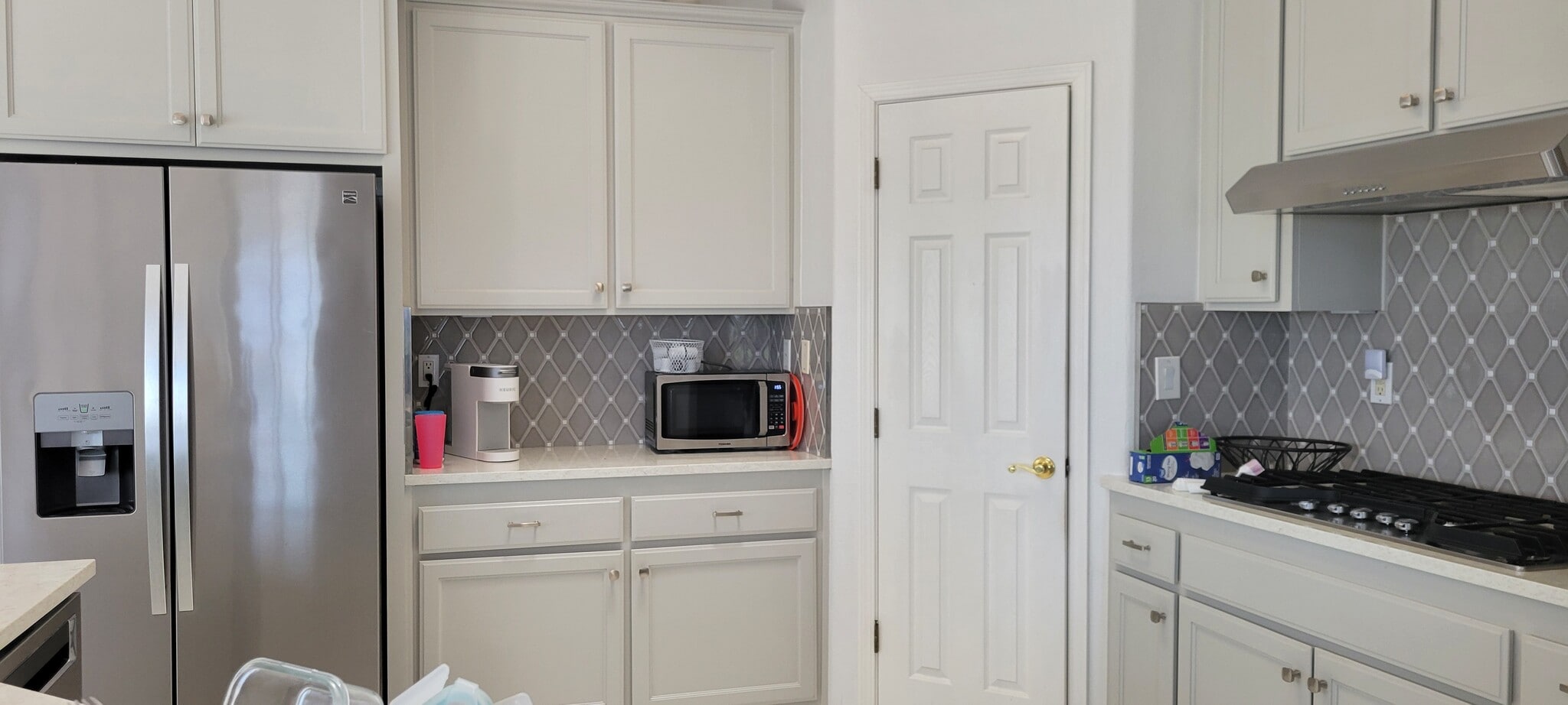 Building Photo - 87 Capanna St