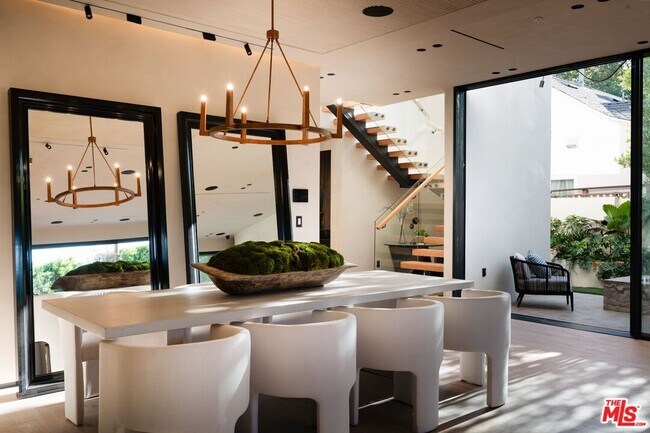 Building Photo - 13229 Hesby St