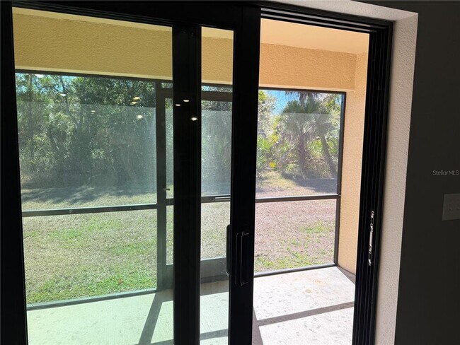 Building Photo - 17107 Thompson Ave