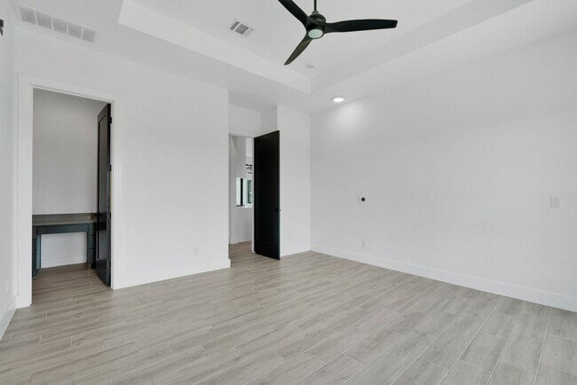 Building Photo - 364 Private Rd 2771