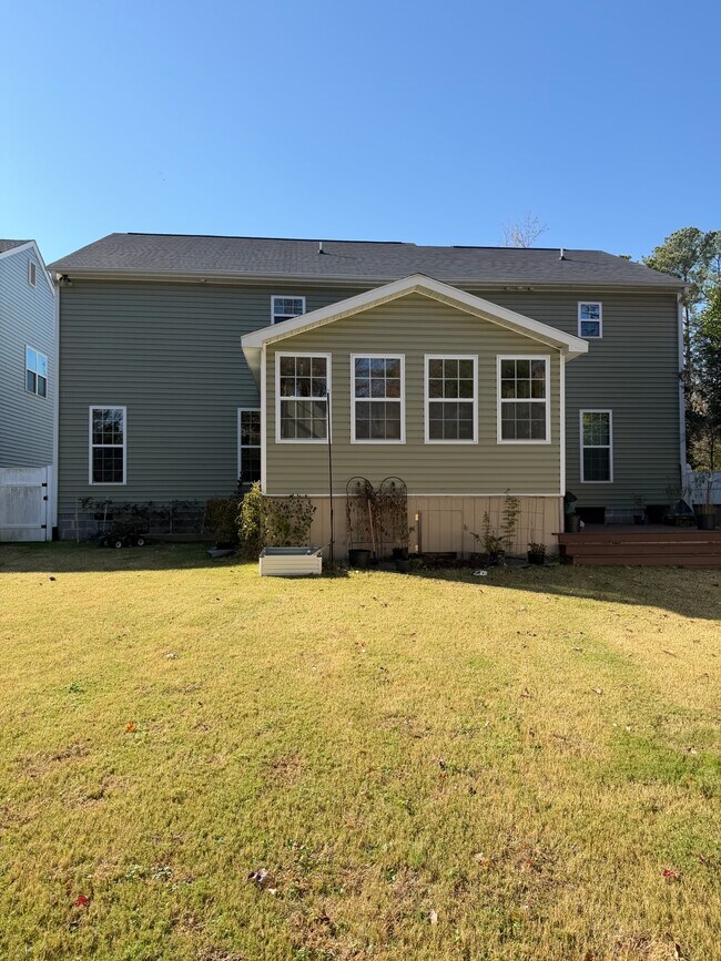 Building Photo - 106 Barbee Rd