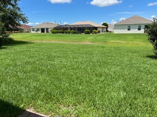 Building Photo - 390 Posadas Cir