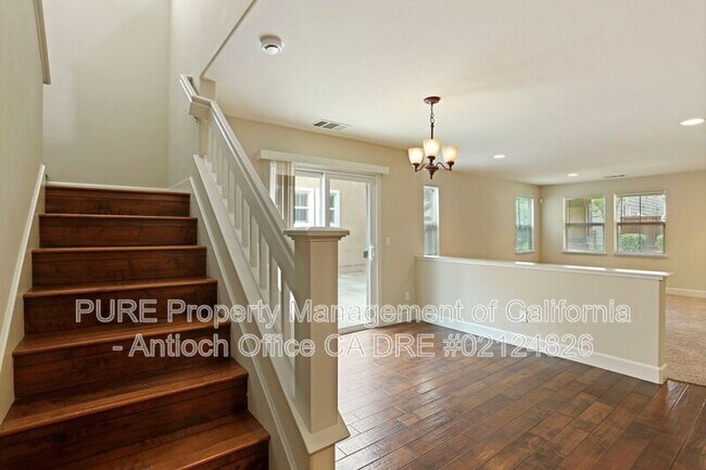 Building Photo - 60 Xena Court