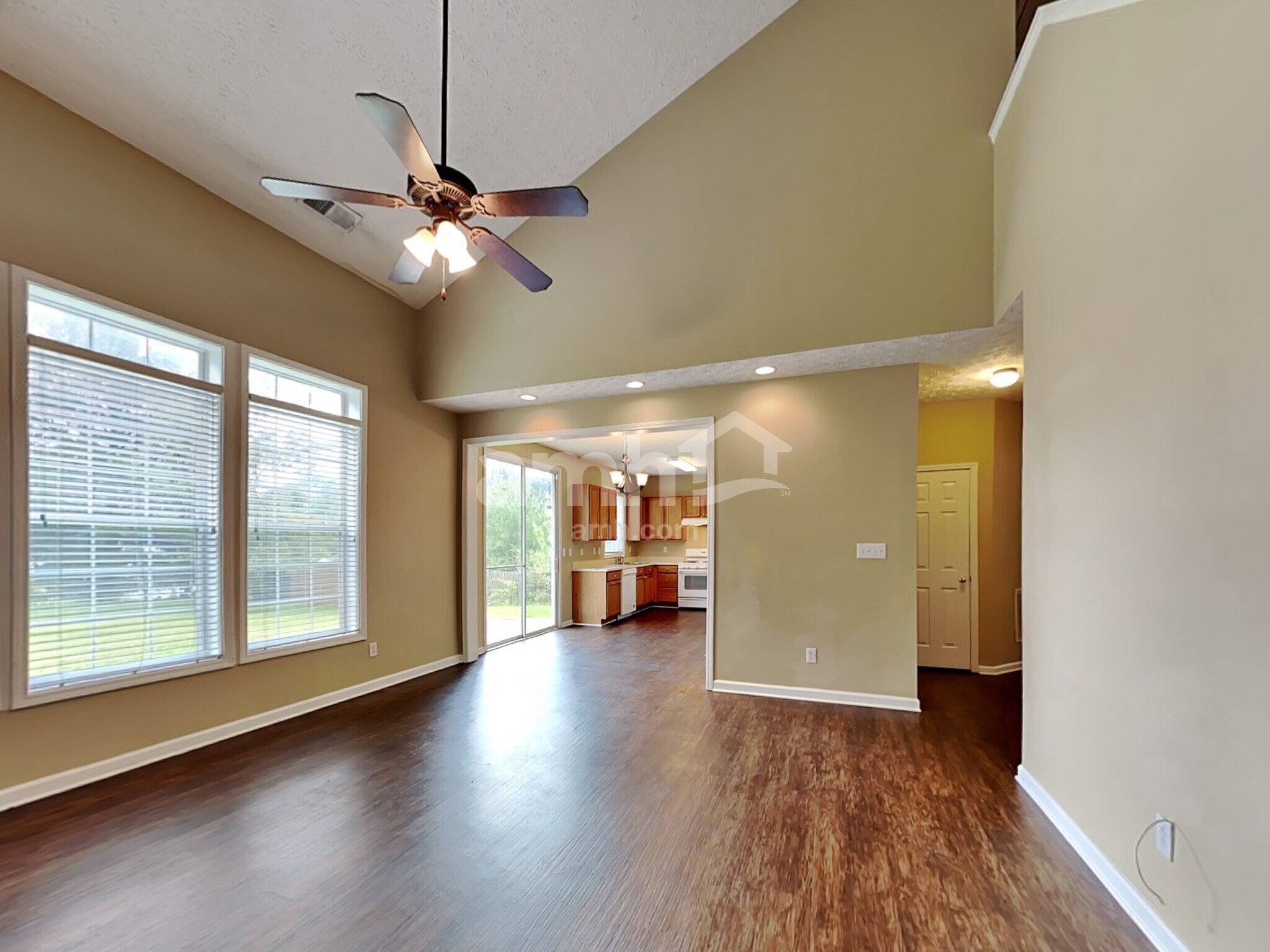 Building Photo - 7071 Hillcrest Chase Ln