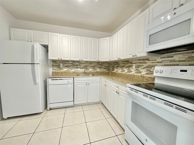 Primary Photo - 9357 SW 77th Ave