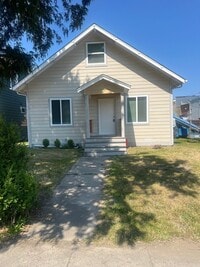 Building Photo - Beautifully Remodeled 3 Bedroom Home in Downtown Ferndale!