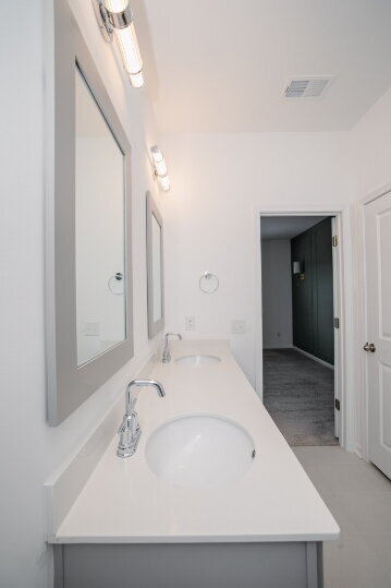 Building Photo - Spacious 4BR Single-level Home with Open Floor Plan & 2-Car Garage