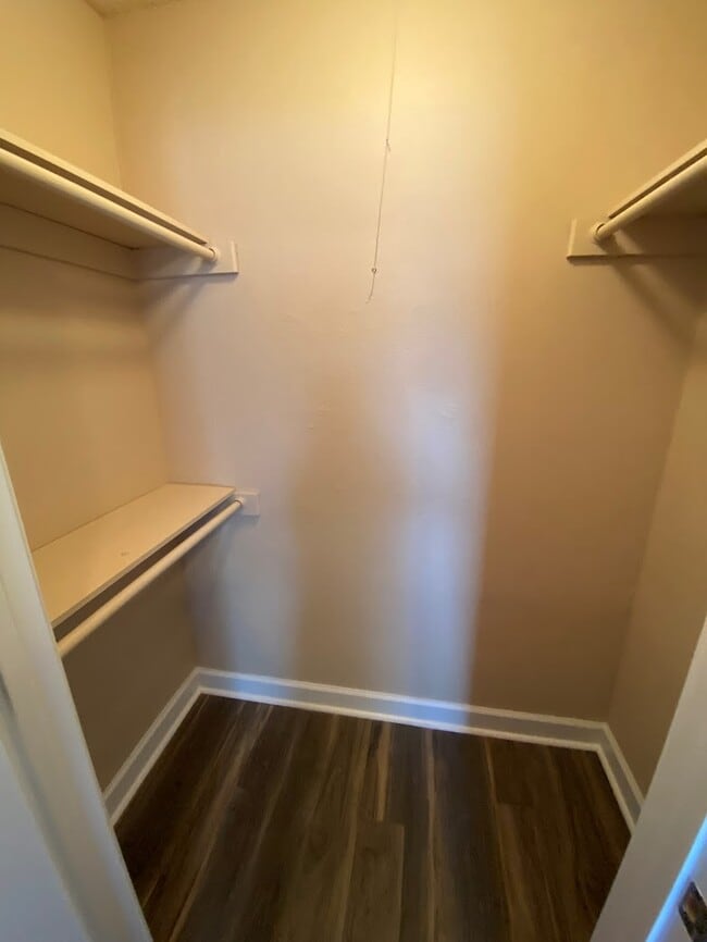 Building Photo - 32 Skystone Ct