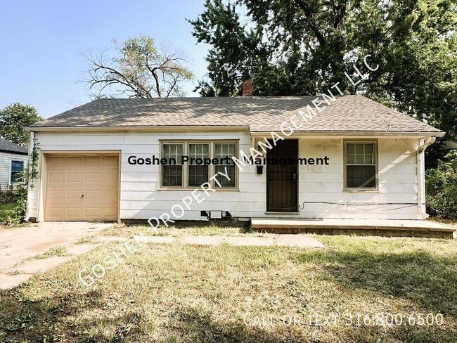 Primary Photo - Lovely Home with fenced yard