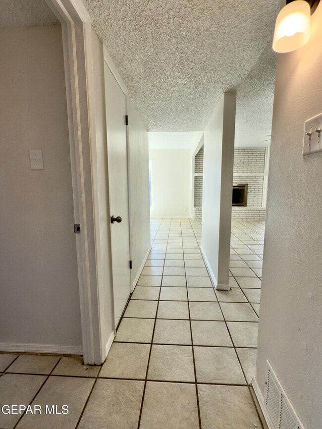 Building Photo - 5208 La Taste Ave