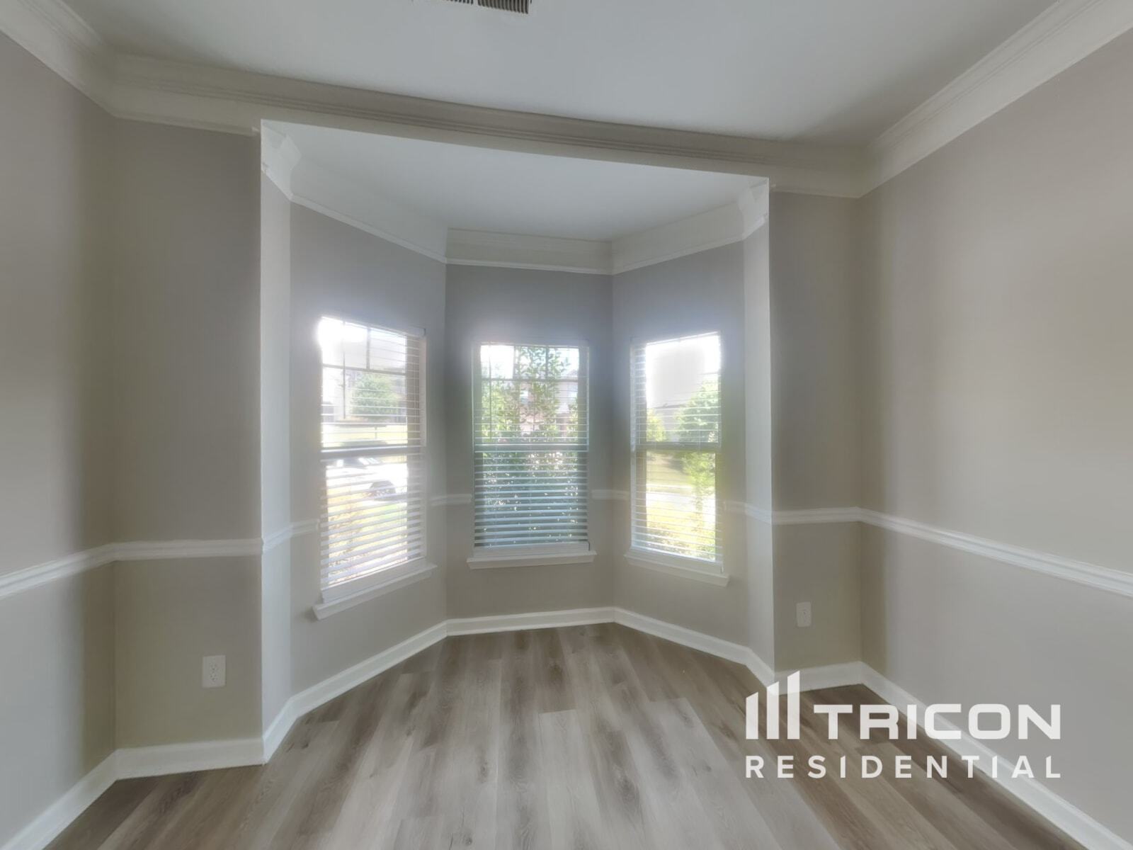 Building Photo - 409 Akers Dr