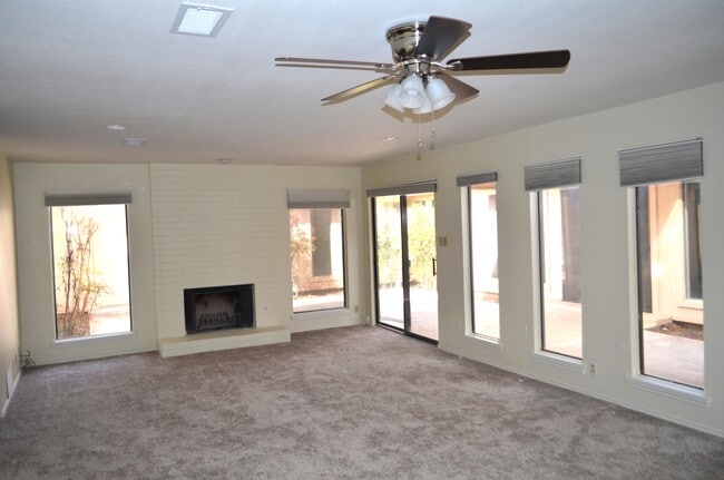 Building Photo - 5113 Ashdown Pl