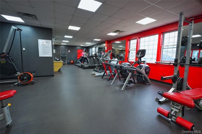 Building Photo - 102 Cove Ct