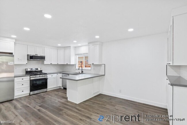 Building Photo - 3 br, 2 bath House - 999 Rawlings Drive, S...