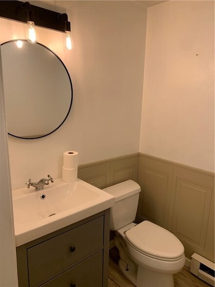 Building Photo - 200 Post Rd