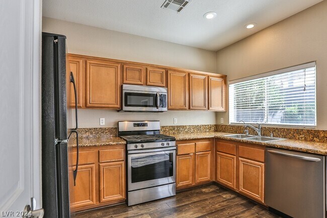 Building Photo - 1142 Cathedral Ridge St