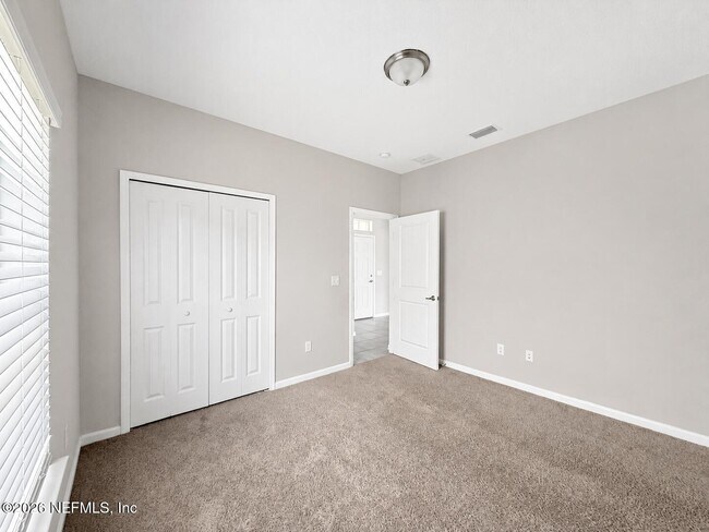 Building Photo - 142 Ness Cir