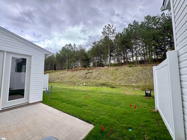 Building Photo - 325 Gooding Trl