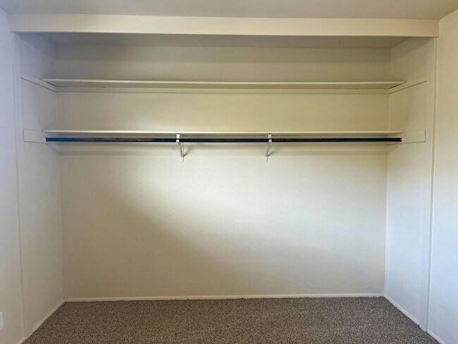 Building Photo - (WLO) Remodeled 2 Bed/1 Bath close to campus