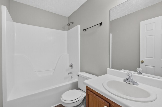 Building Photo - 2109 Dothan Dr